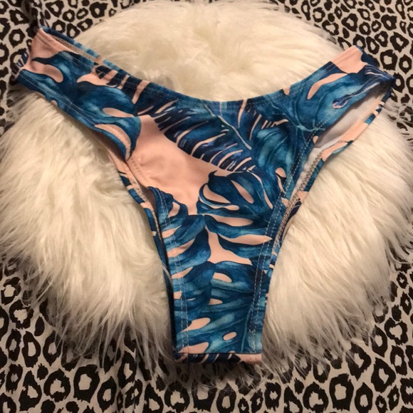 New - Picture 2 of 8